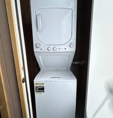 Arcadia Lite Unit 6 Fast Wi-fi & Washer Dryer Phoenix